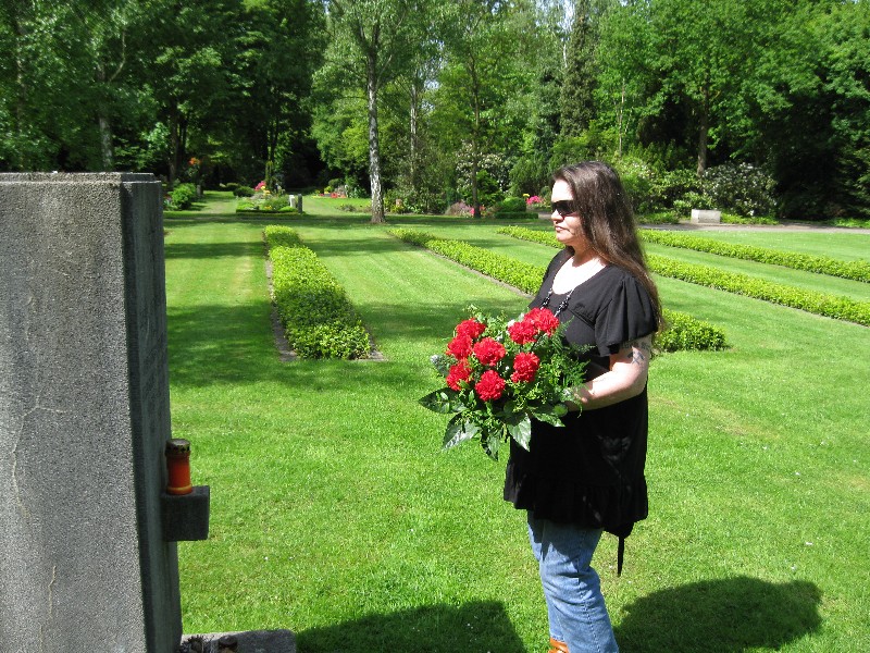 Mahnmal fr 884 russische Zwangsarbeiter und Kriegsgefangene auf dem Friedhof Horst-Süd in Gelsenkirchen