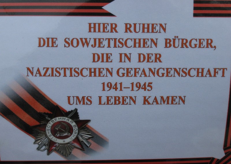 Mahnmal für 884 russische Kriegsgefangene und Zwangsarbeiter auf dem Friedhof in Gelsenkirchen-Horst-Süd. 