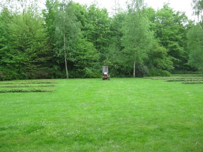 Im Bereich dieser Flche befand sich von 1920 bis etwa Mitte der 1940er Jahre der juedische Friedhof in Horst