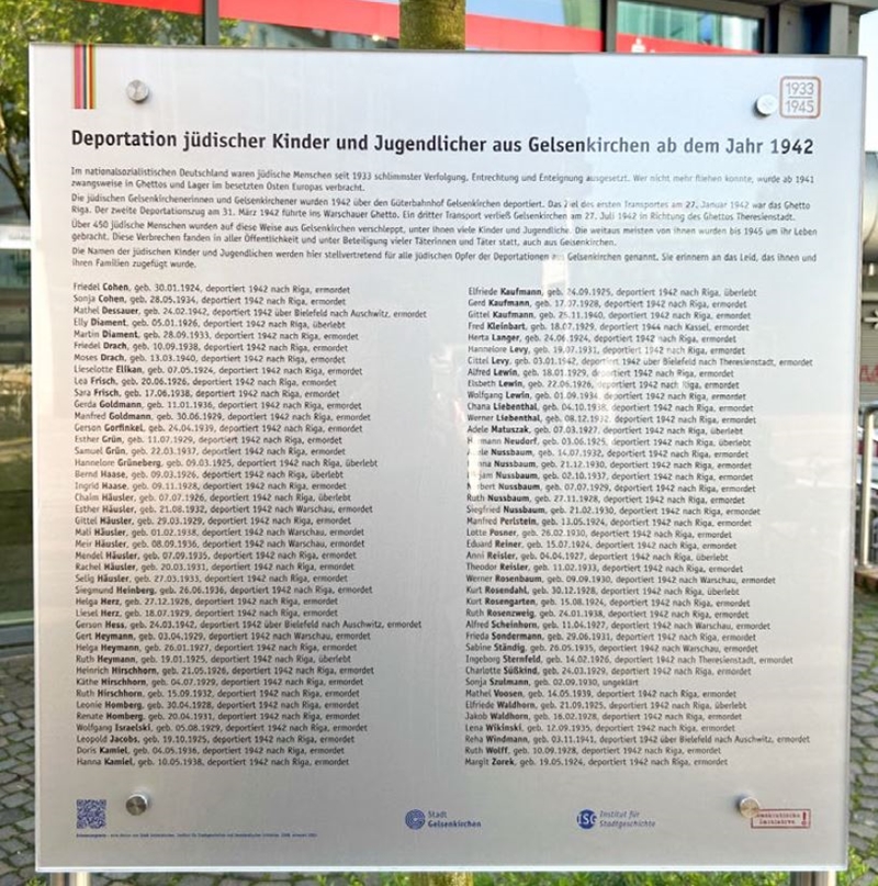 Erinnerungsorte-Tafel: Deportierte j�dische Kinder und Jugendliche - neuer Standort