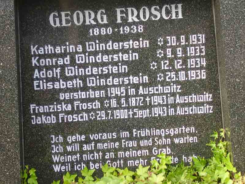 Grabstein auf dem Friedhof der Propsteigemeinde St. Augustinus an der Kirchstraße in Gelsenkirchen 