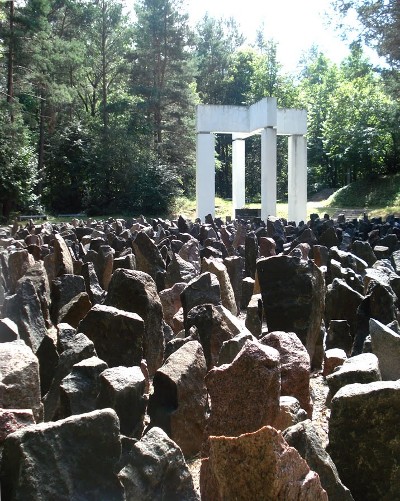 Die Reise zur Gedenkveranstaltung des Deutschen Riga Komitees im Wald von Bikernieki war fr die Gelsenkirchener Jdin Judith Neuwald-Tasbach ein schwerer Gang