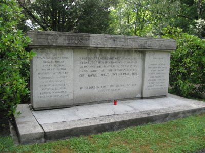 Das Denkmal auf dem Horster Südfriedhof in Gelsenkirchen