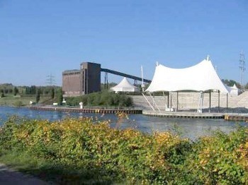 Die Kanalbhne in Gelsenkirchen-Horst auf dem Nordstern-Gelnde