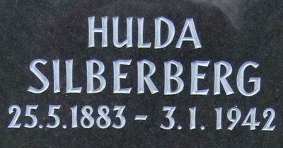 Bild: Grabstein für Hulda Silberberg auf dem Jüdischen Friedhof in Gelsenkirchen-Ückendorf