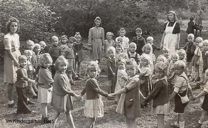 Im Kindergarten 1945