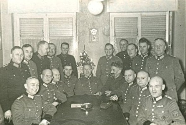 Angehrige des Polizeibataillon 65 in der Kaserne Recklinghausen