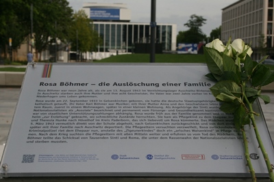 Gelsenkirchen: Erinnerungsorte-Tafel fr die Sinti-Familie Karl Bhmer