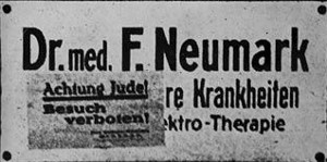 Praxisschild Dr. F. Neumark